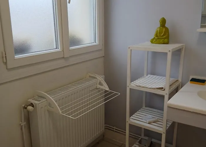 Le Courteline ホームステイ カストル